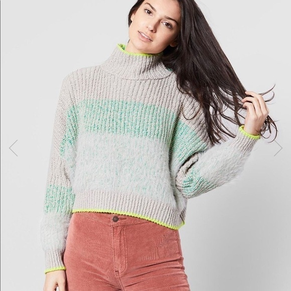 Free People Sunbrite Mock Neck Crop Sweater Size Small Women - Picture 3 of 13